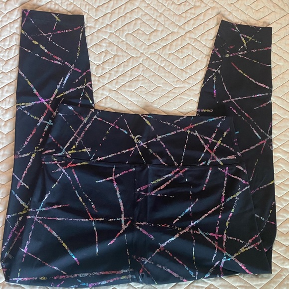 Zyia Mirage Leggings - Picture 4 of 4